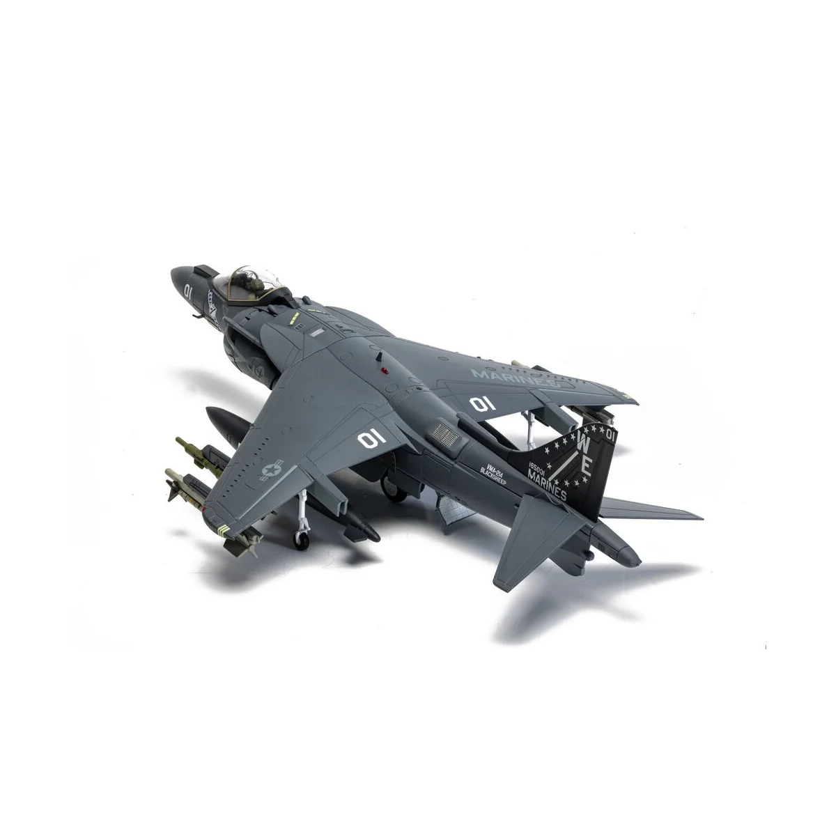 McDonnell Douglas AV-8B+ Harrier II - 165001/01 - VMA-214 'Black Sh...