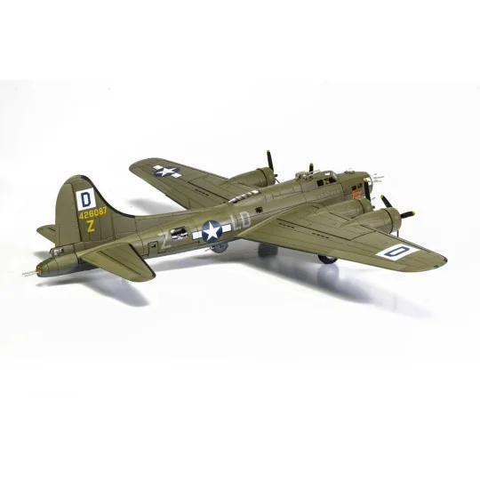 B-17F Flying Fortress - 'Royal Flush' - Lt Robert Rosie Rosenthal, ...