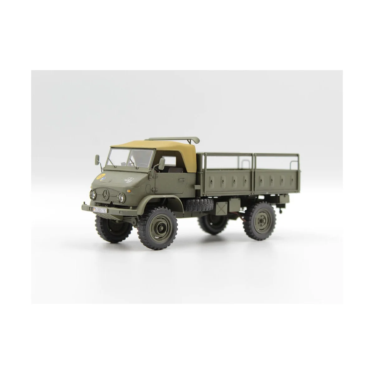 Unimog S 404, German military truck, 1/35 - ICM 35135