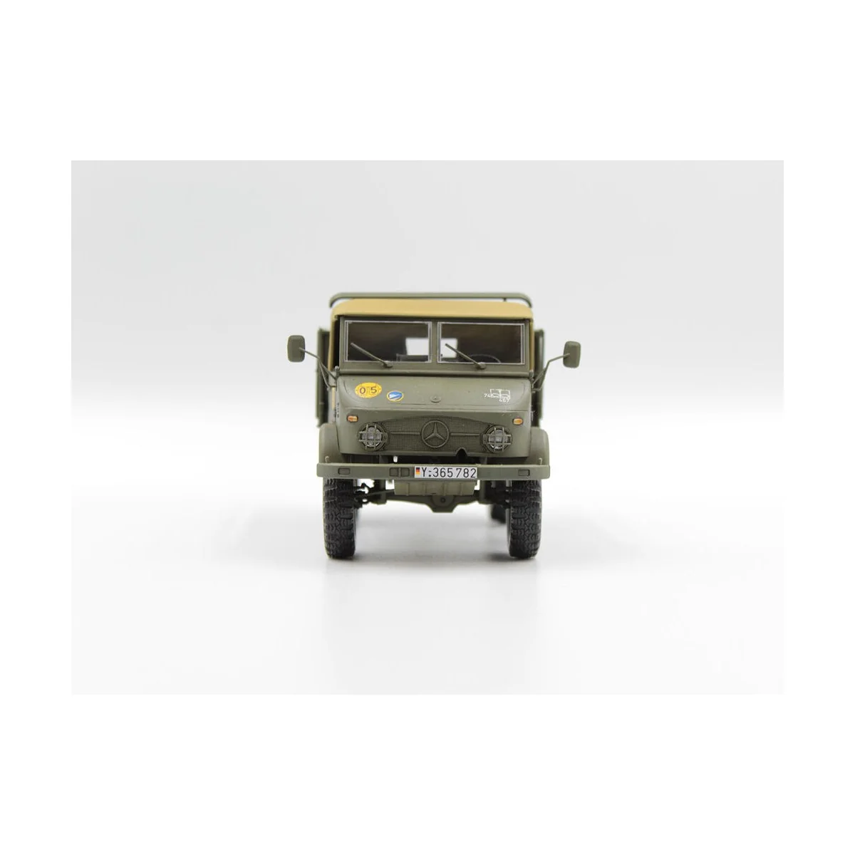 Unimog S 404, German military truck, 1/35 - ICM 35135