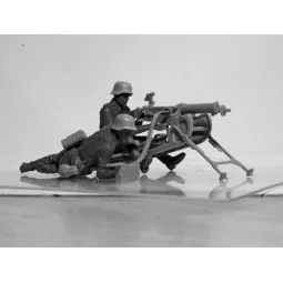 WWII German MG08 MG Team (2 figures), 1/35 - ICM 35645 2