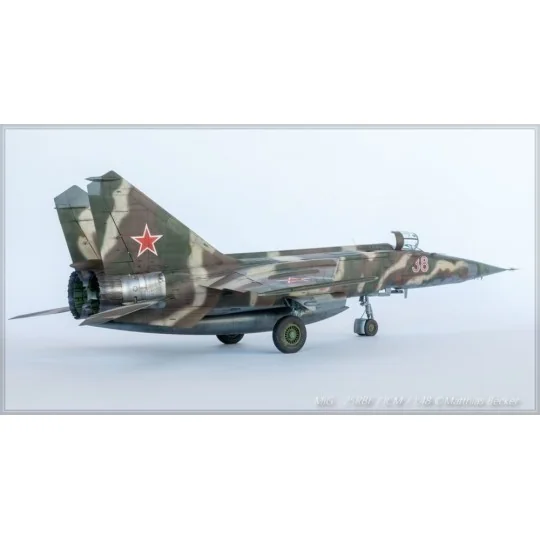 MiG-25 RBF, Soviet Reconnaissance Plane, 1/48 - ICM 48904