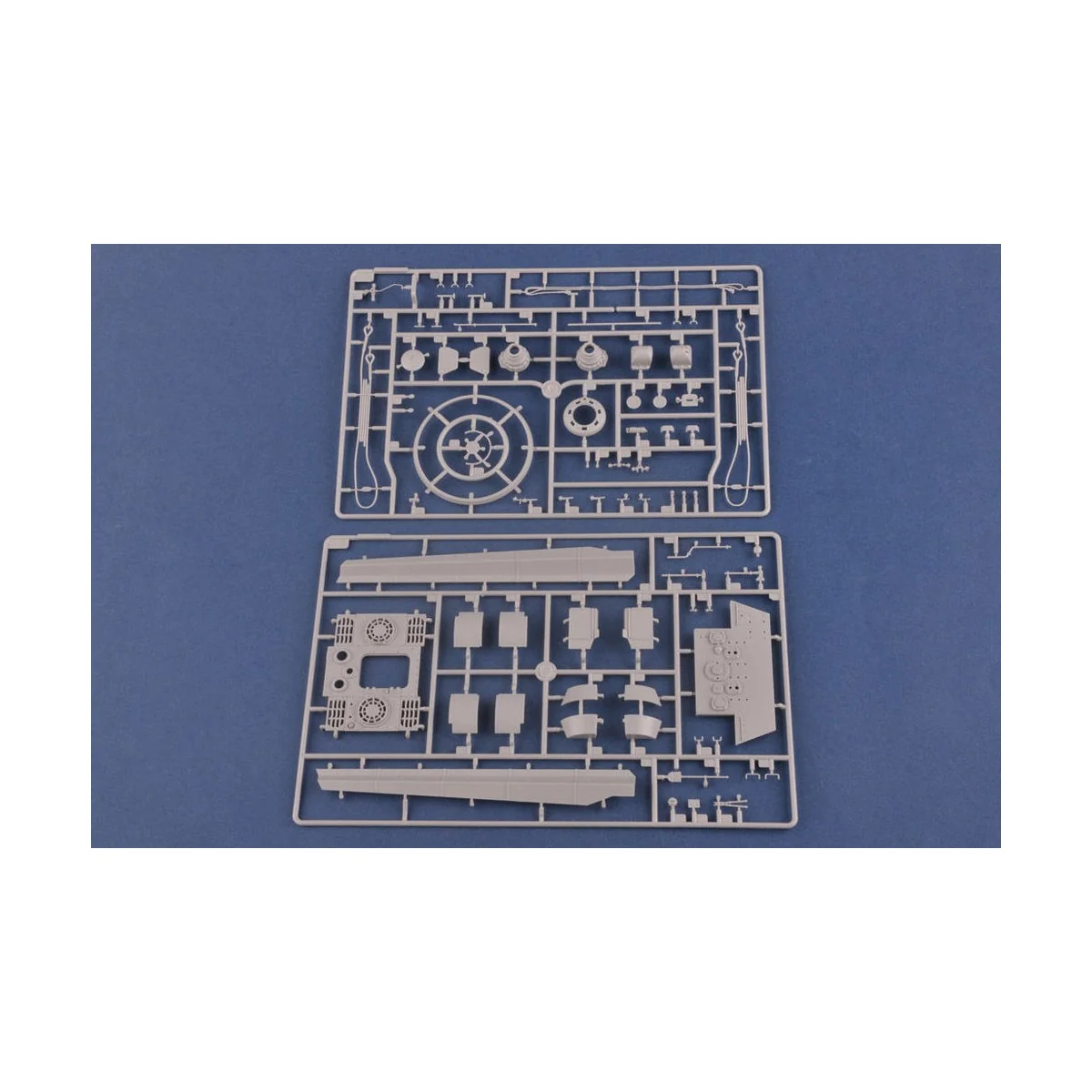 Pz.Kpfw.VI Sd.Kfz.181 Tiger II(Henschel, 1/35 - Hobby Boss 84533