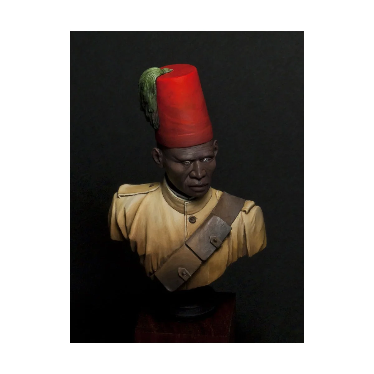 Ascari-Eritrea 1935 Bust, 1/10 - Royal Model RM566