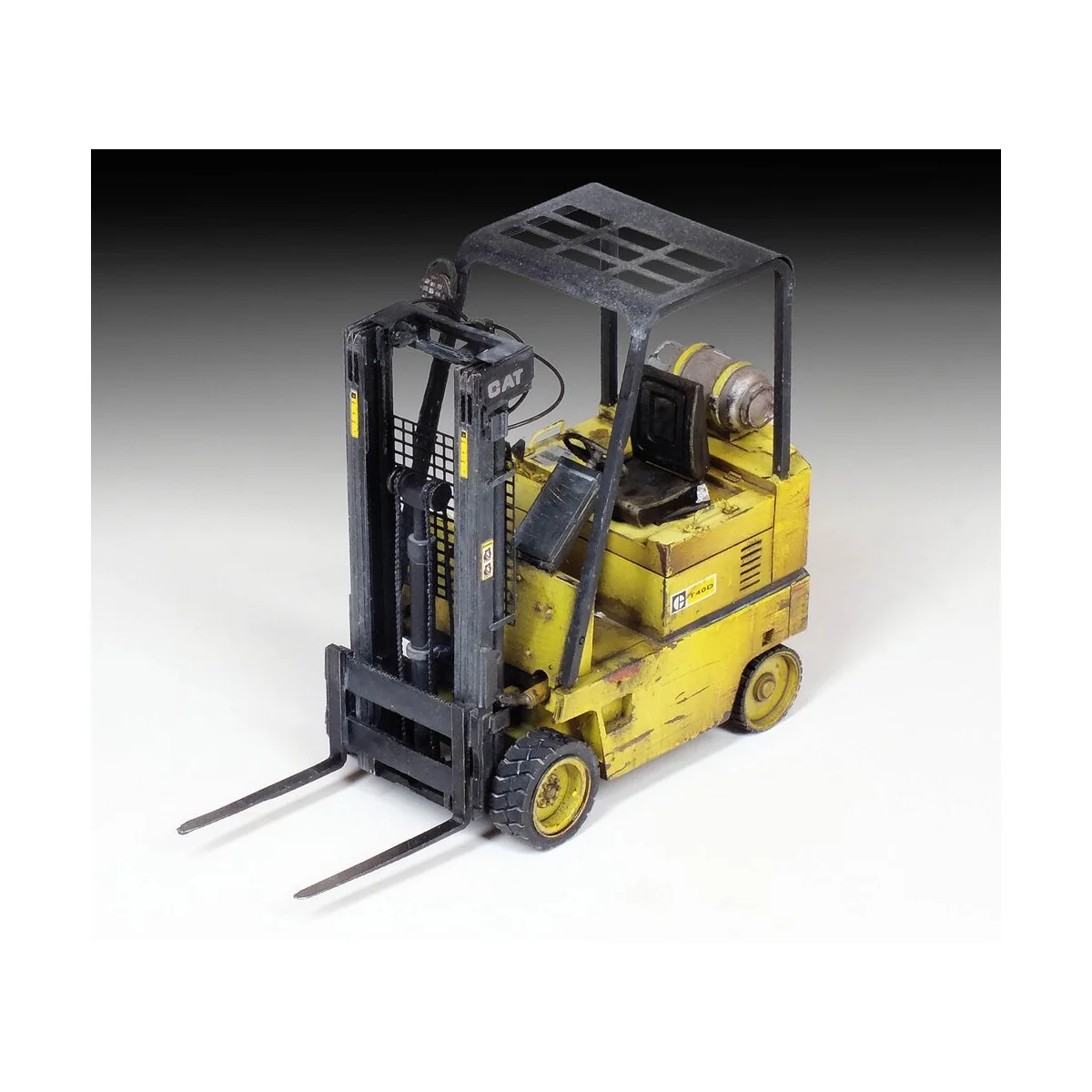 forklift, 1/35 - Royal Model RM722