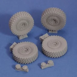 U.S. 4x4 MRAP sagged wheels, 1/35 - Royal Model RM785 2