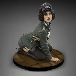German Officer 'Pin-Up' (75mm) - Royal Model RM847 2