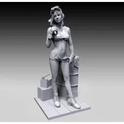 Garage girl, 1/35 - Royal Model RM856 2