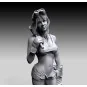 Garage girl, 1/35 - Royal Model RM856