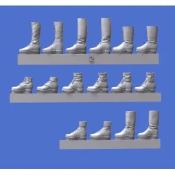 Assorted German soldiers shoes & boots-WWII, 1/35 - Royal Model RM911 2