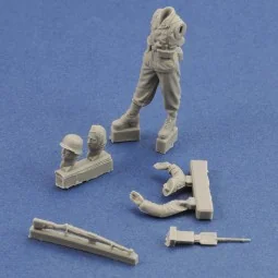 German soldier with rifle, 1/48 - Royal Model RM922 2