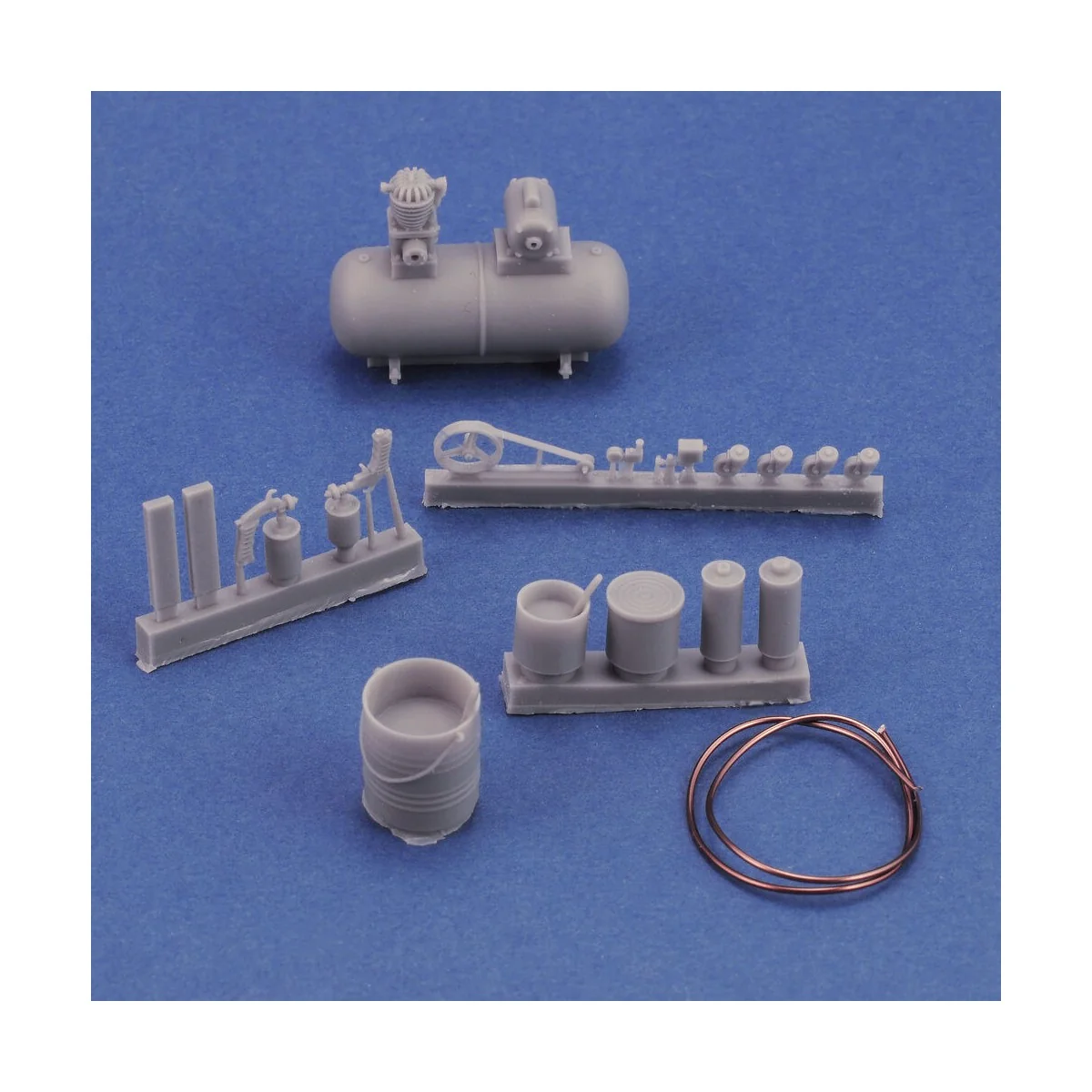 Air compressor & accessories, 1/35 - Royal Model RM934