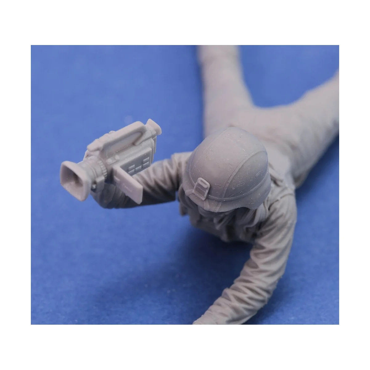 War Reporter, 1/35 - Royal Model RM960