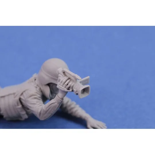 War Reporter, 1/35 - Royal Model RM960