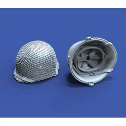 U.S. infantry helmets WWII - 2 pcs., 1/16 - Royal Model RM1006