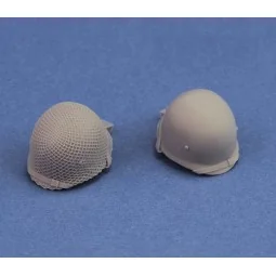 U.S. infantry helmets WWII - 2 pcs., 1/16 - Royal Model RM1006 2