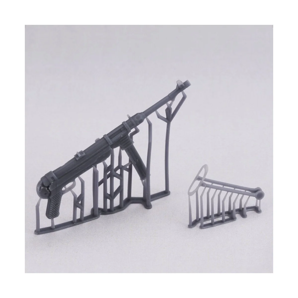 MP40 - 1 pcs. 'open stock' 3D printed, 1/16 - Royal Model RM1013