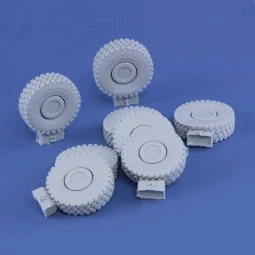 VBM Freccia wheels, 1/35 - Royal Model RM1140 2