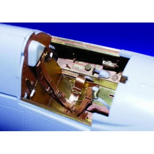 F4U-4 Corsair I Interior für Trumpeter Bausatz, 1/32 - Eduard Acces...