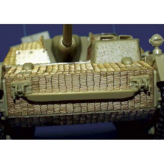 SD.KFZ. 163 Sturmgeschütz IV Zimmerit Fotoätzsatz, 1/35 - Eduard Ac...