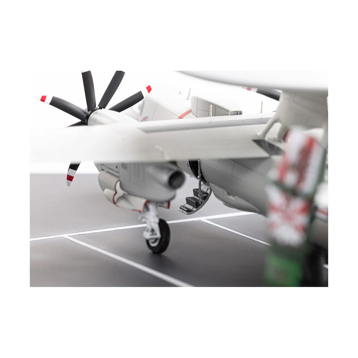 STARTER KIT E-2C Hawkeye, 1/72 - Heller 58300