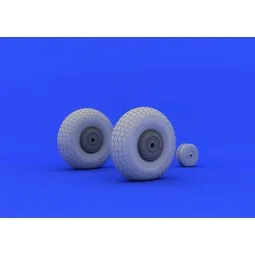 Mosquito Mk.VI wheels for Tamiya, 1/32 - Eduard Accessories 632065 2