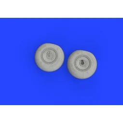 Me 410 wheels 1/72 AIRFIX, 1/72 - Eduard Accessories 672354 2