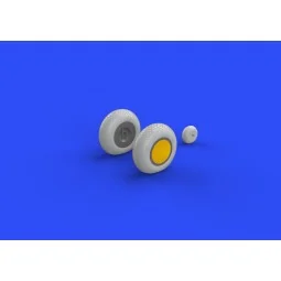 P-40 wheels w/pattern for Hasegawa, 1/32 - Eduard Accessories 632080