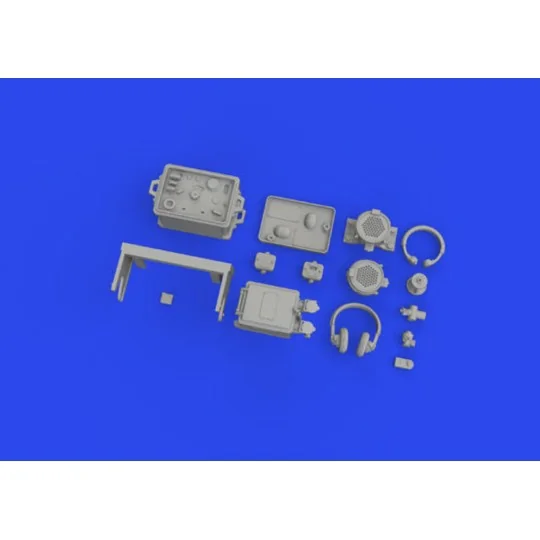 Sd.Kfz. 251/1 Ausf. C radio equipment dark yellow PRINT 1/35 ACADEM...
