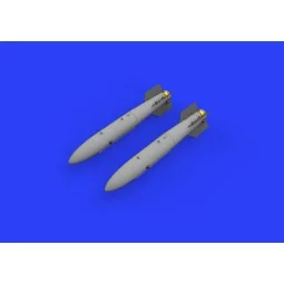 B43-0 Nuclear Weapon w/SC43-4/-7 tail assembly, 1/48 - Eduard Acces...
