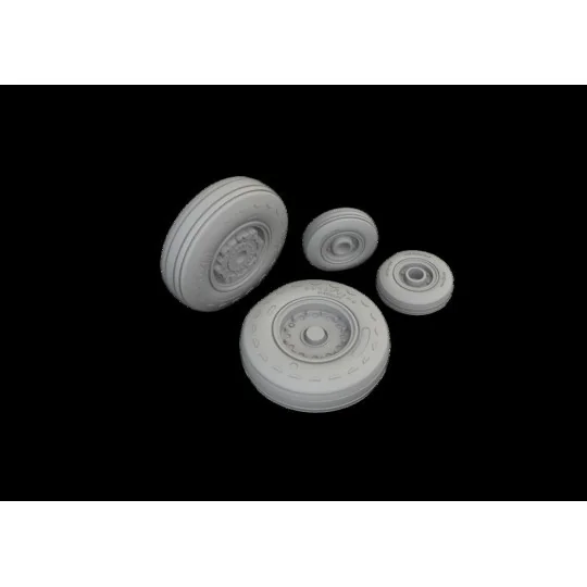 E-2C wheels HELLER - Eduard Accessories 672416