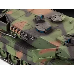 Leopard 2A6/A6M, 1/72 - Revell 03180 2
