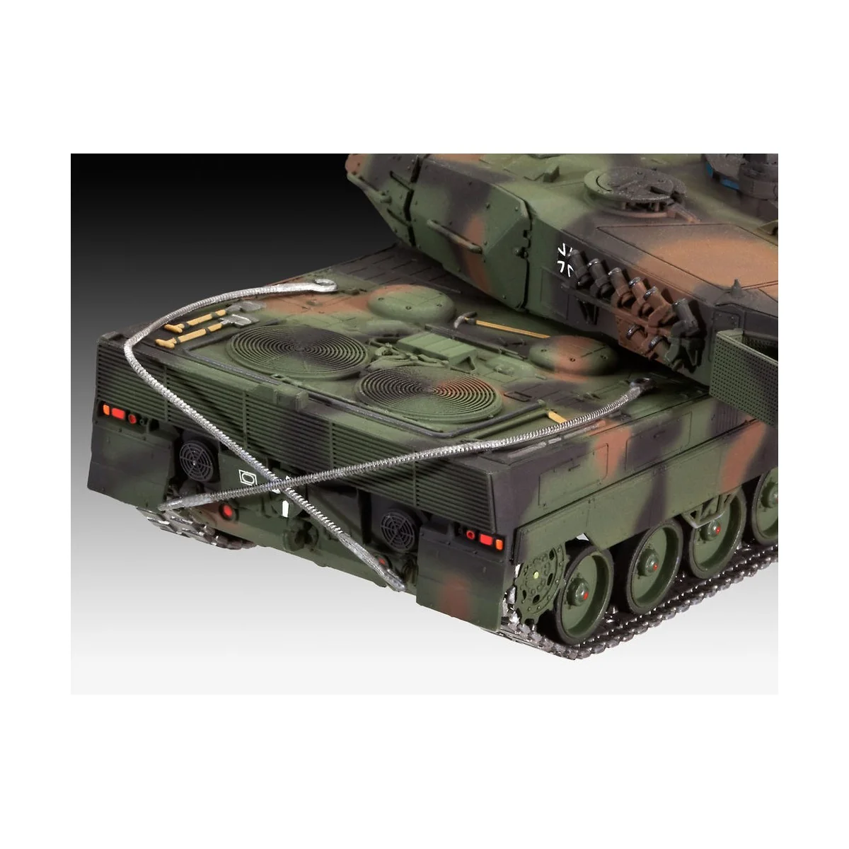 Leopard 2A6/A6M, 1/72 - Revell 03180