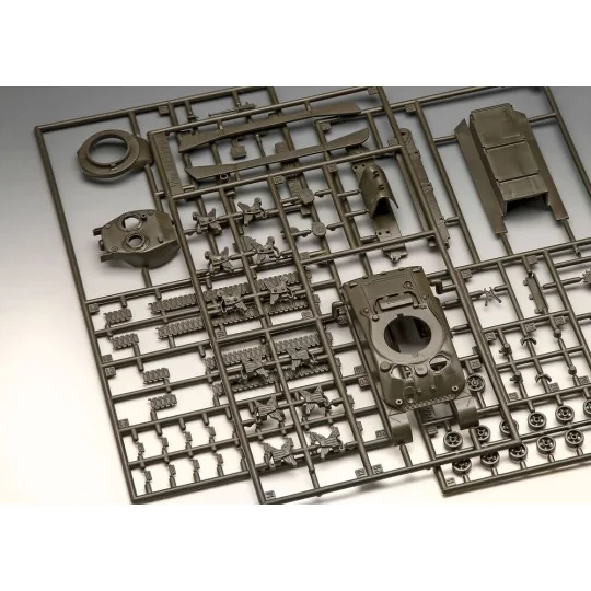 Sherman M4A1, 1/72 - Revell 03290