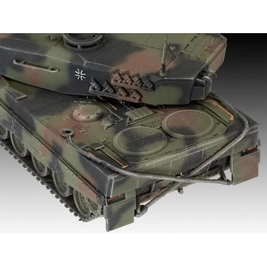 SLT 50-3 "Elefant" + Leopard 2A4, 1/72 - Revell 03311