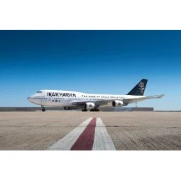IRON MAIDEN Ed Force One - Boeing 747-400, 1/144 - Revell 03780 2