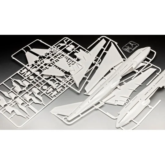 IRON MAIDEN Ed Force One - Boeing 747-400, 1/144 - Revell 03780