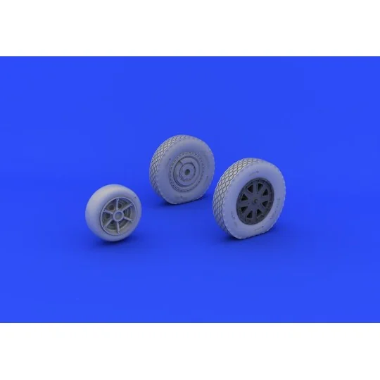 P-39 wheels late for KittyHawk, 1/32 - Eduard Accessories 632073