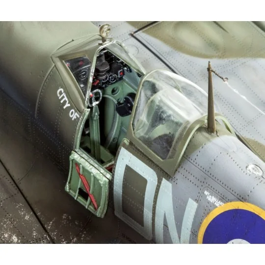 Supermarine Spitfire Mk.IXc, 1/32 - Revell 03927
