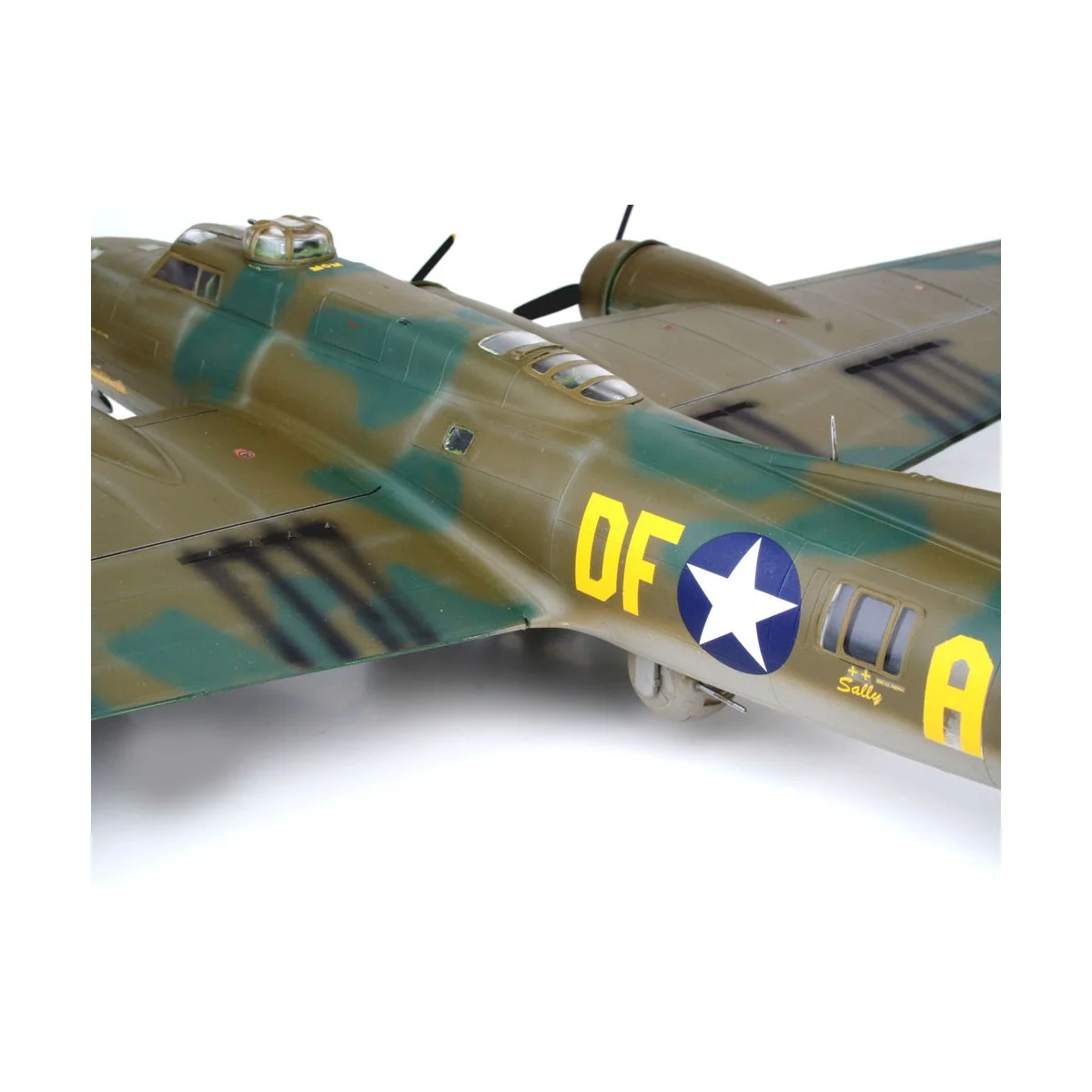 B-17F Memphis Belle, 1/48 - Revell 04297