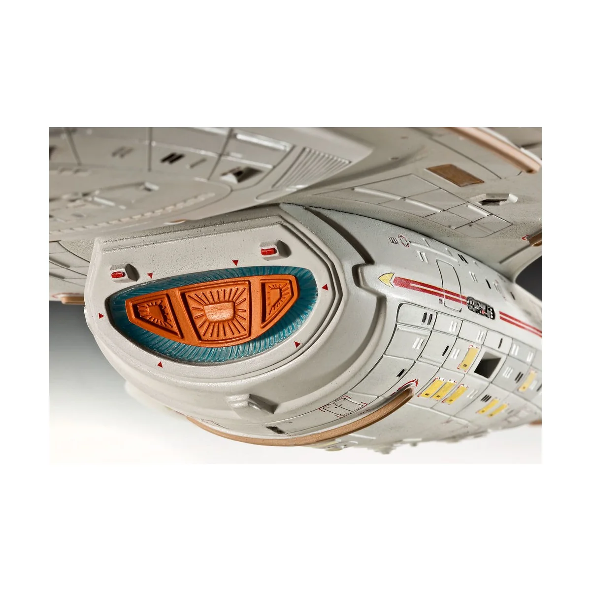 U.S.S. Voyager, 1/670 - Revell 04992