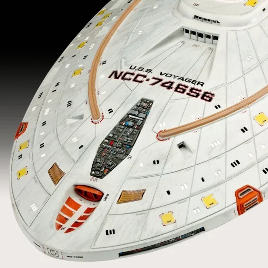 U.S.S. Voyager, 1/670 - Revell 04992