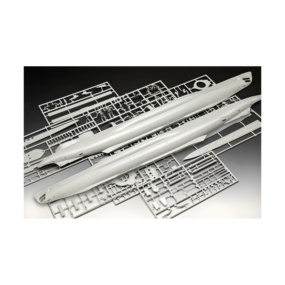 German Submarine Type VII C/41, 1/72 - Revell 05163