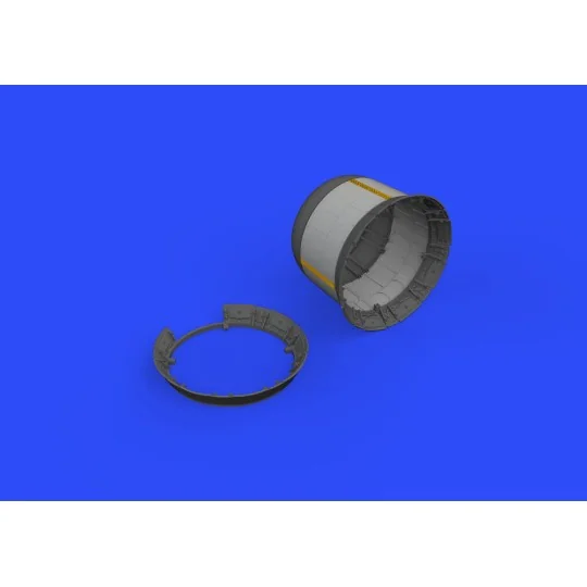 F4U-1 cowling w/alternate cooling flaps for Tamiya, 1/32 - Eduard A...