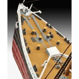 R.M.S. Titanic, 1/700 - Revell 05210 2