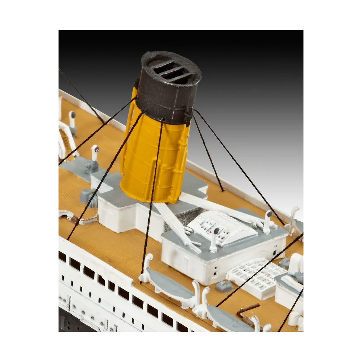 R.M.S. Titanic, 1/700 - Revell 05210