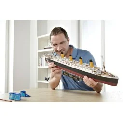 Geschenkset "100 Jahre Titanic, 1/400 - Revell 05715 2