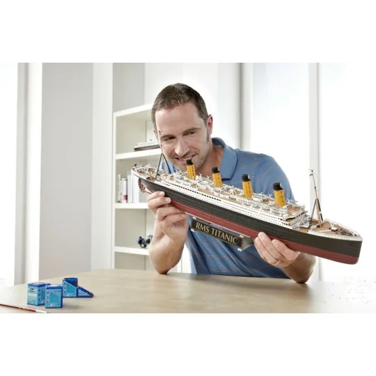 Geschenkset "100 Jahre Titanic, 1/400 - Revell 05715