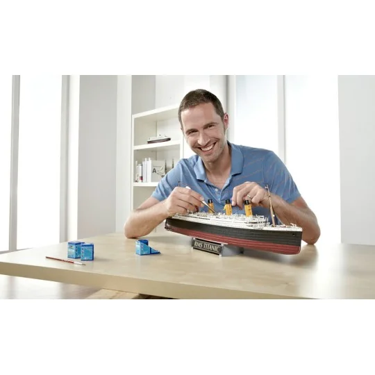 Geschenkset "100 Jahre Titanic, 1/400 - Revell 05715