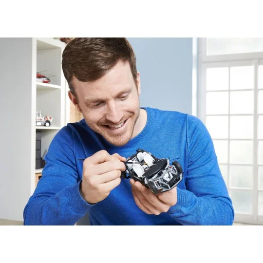 BMW i8, 1/24 - Revell 07008